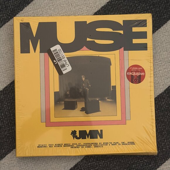 💛 Jimin – MUSE [Target Exclusive | SERENADE Ver. | Yellow Cover] - Picture 2 of 9
